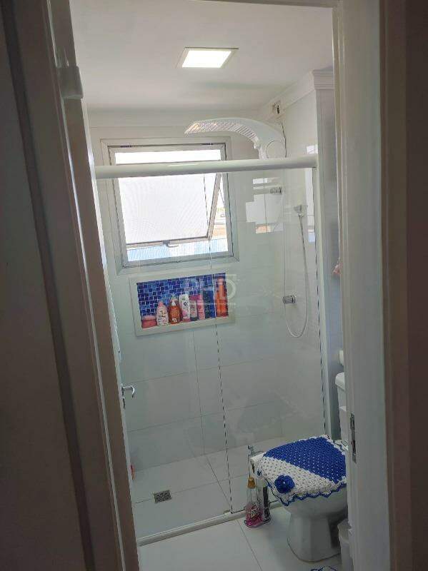 Apartamento à venda com 2 quartos, 50m² - Foto 15