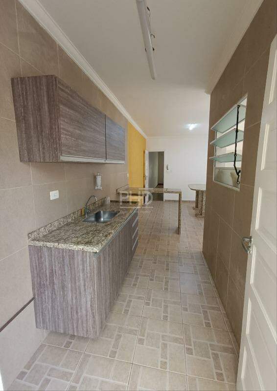 Sobrado à venda com 3 quartos, 164m² - Foto 3