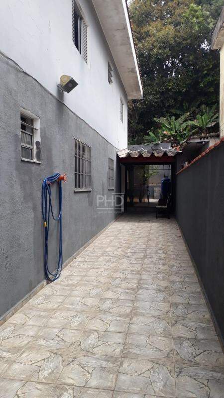 Sobrado à venda com 3 quartos, 250m² - Foto 24