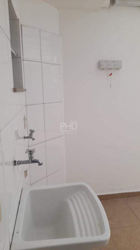 Apartamento para alugar com 2 quartos, 70m² - Foto 14