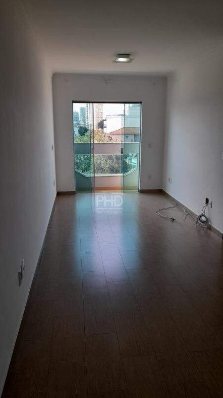 Apartamento para alugar com 2 quartos, 70m² - Foto 4