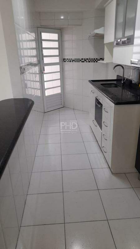 Apartamento para alugar com 2 quartos, 70m² - Foto 9