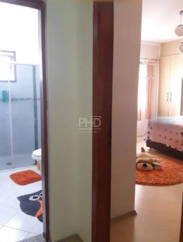 Sobrado à venda com 3 quartos, 212m² - Foto 17