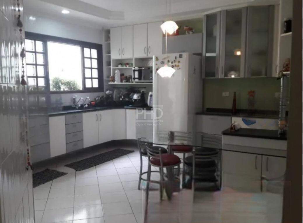 Sobrado à venda com 3 quartos, 212m² - Foto 8