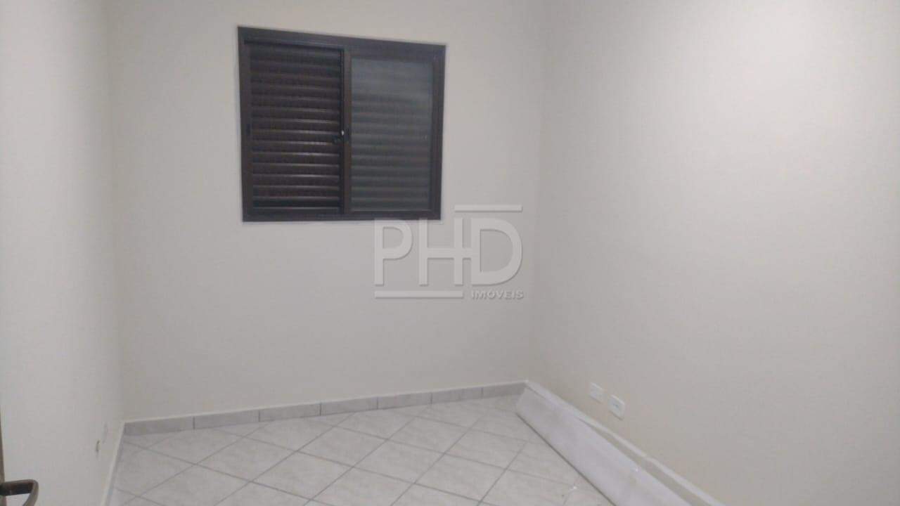 Casa para alugar com 3 quartos, 90m² - Foto 14