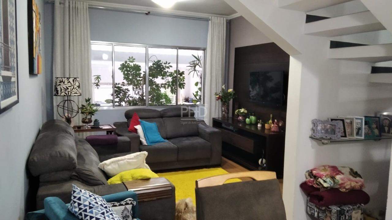 Sobrado à venda com 3 quartos, 300m² - Foto 3