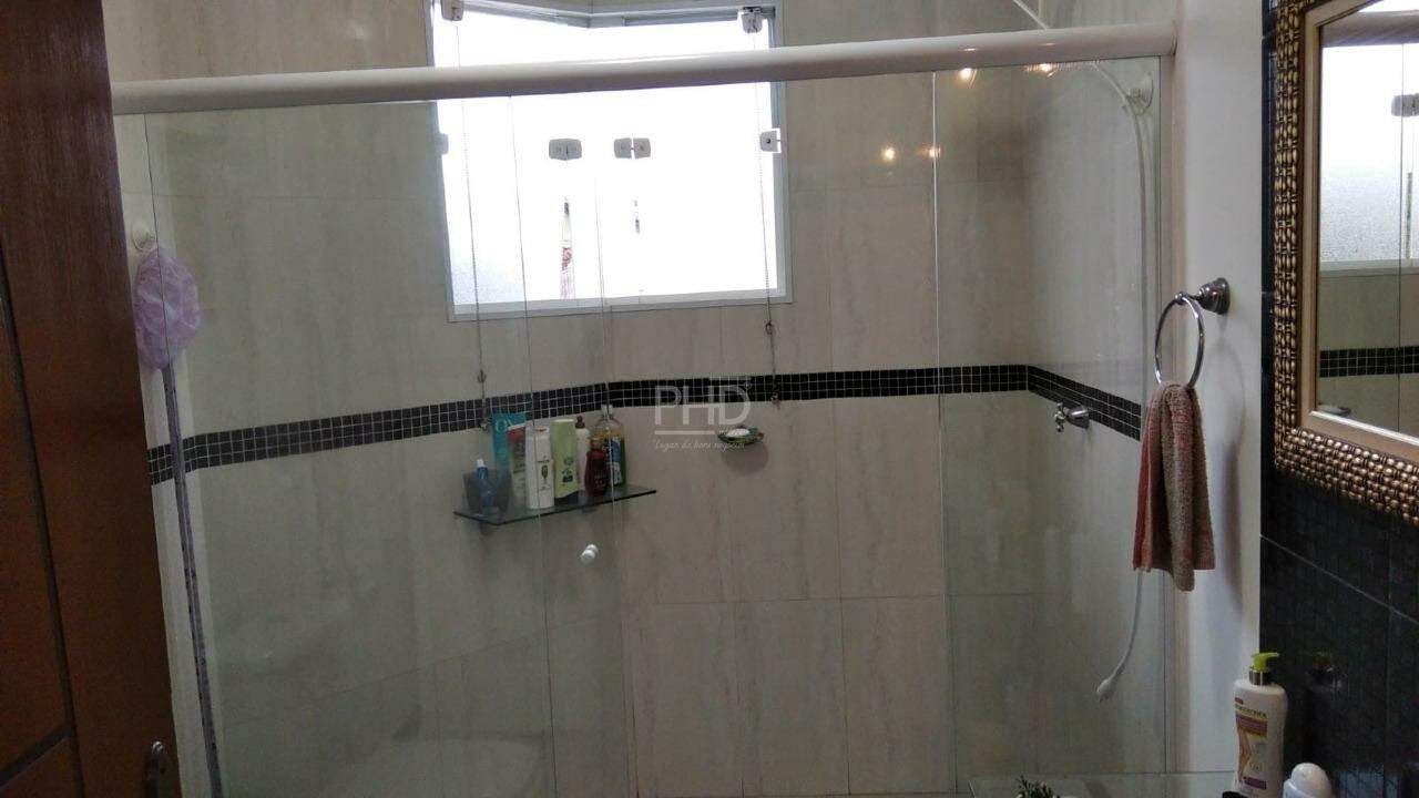 Sobrado à venda com 3 quartos, 300m² - Foto 34