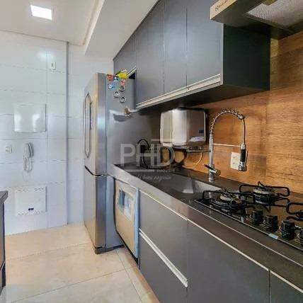 Apartamento à venda com 3 quartos, 95m² - Foto 13