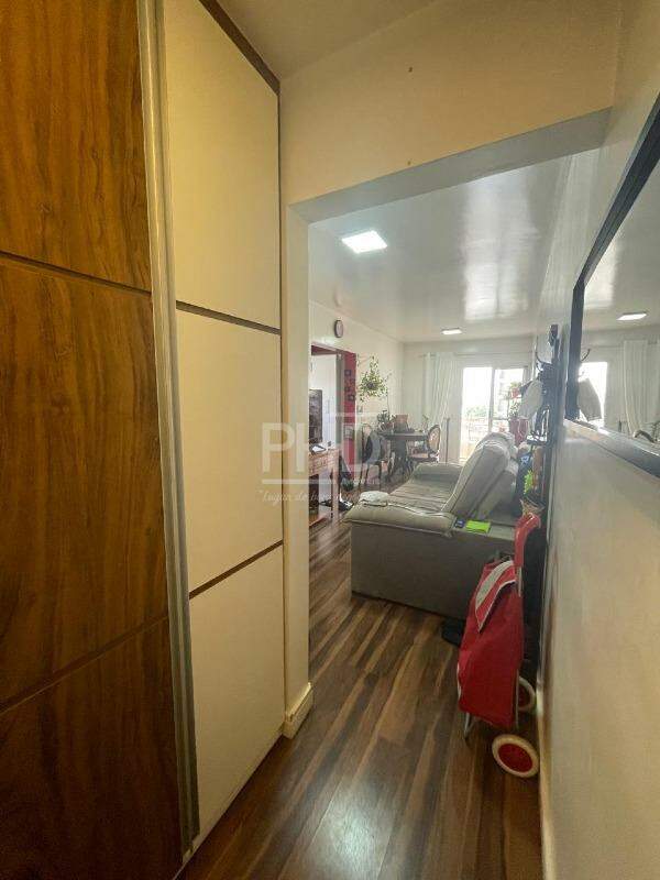 Apartamento à venda com 2 quartos, 50m² - Foto 4