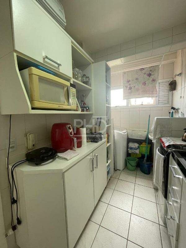 Apartamento à venda com 2 quartos, 50m² - Foto 13