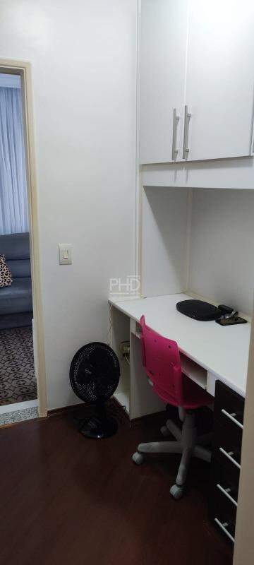 Apartamento à venda com 2 quartos, 70m² - Foto 11