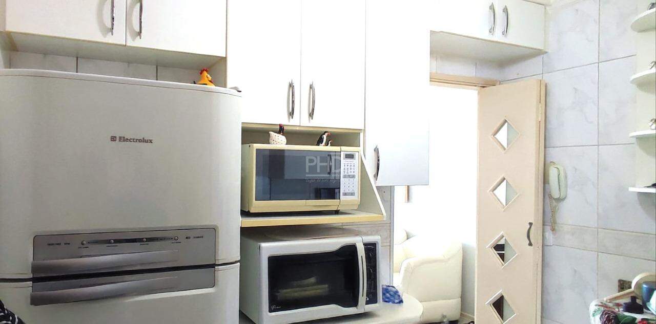 Apartamento à venda com 2 quartos, 70m² - Foto 7