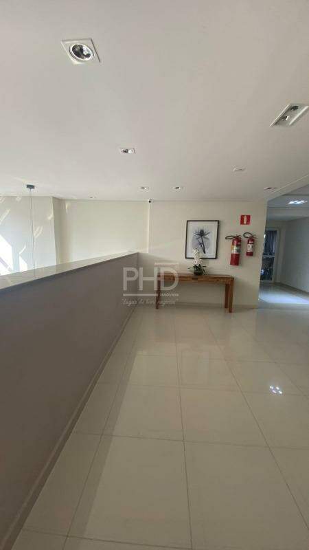 Apartamento para alugar com 2 quartos, 65m² - Foto 31