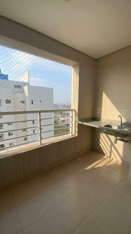 Apartamento para alugar com 2 quartos, 65m² - Foto 4