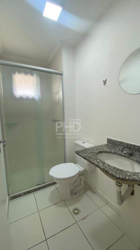 Apartamento para alugar com 2 quartos, 65m² - Foto 10