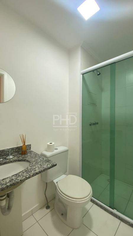 Apartamento para alugar com 2 quartos, 65m² - Foto 18