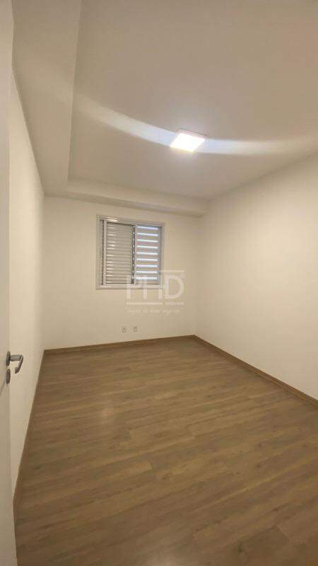 Apartamento para alugar com 2 quartos, 65m² - Foto 8