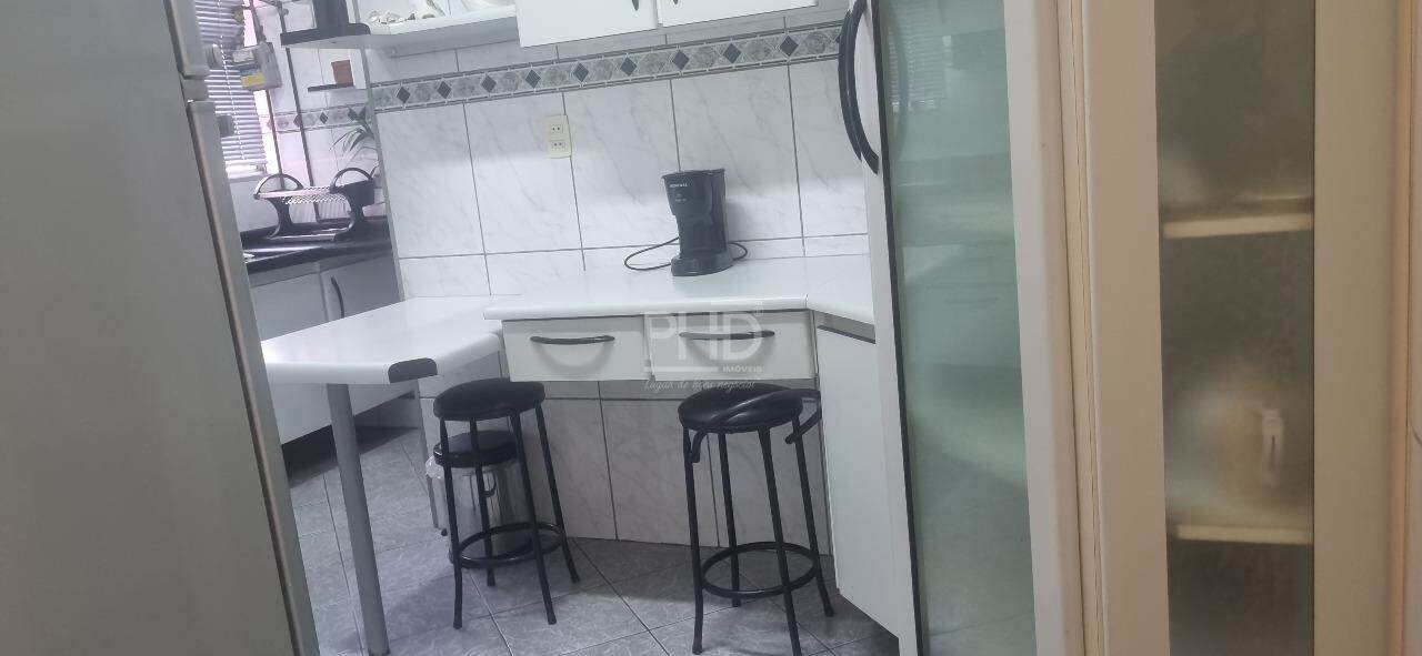 Apartamento à venda com 3 quartos, 84m² - Foto 13