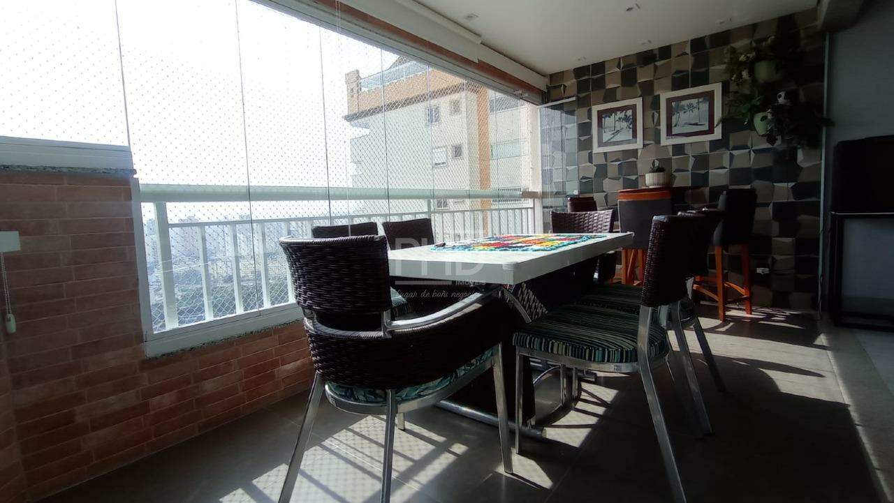 Apartamento à venda com 3 quartos, 158m² - Foto 8