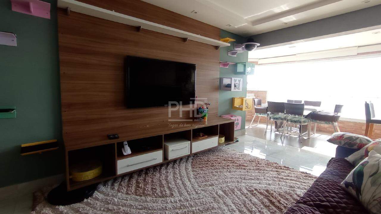 Apartamento à venda com 3 quartos, 158m² - Foto 4