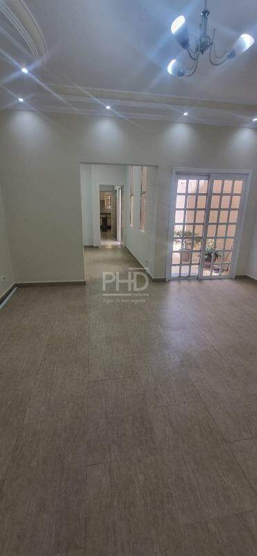 Sobrado à venda com 3 quartos, 290m² - Foto 2