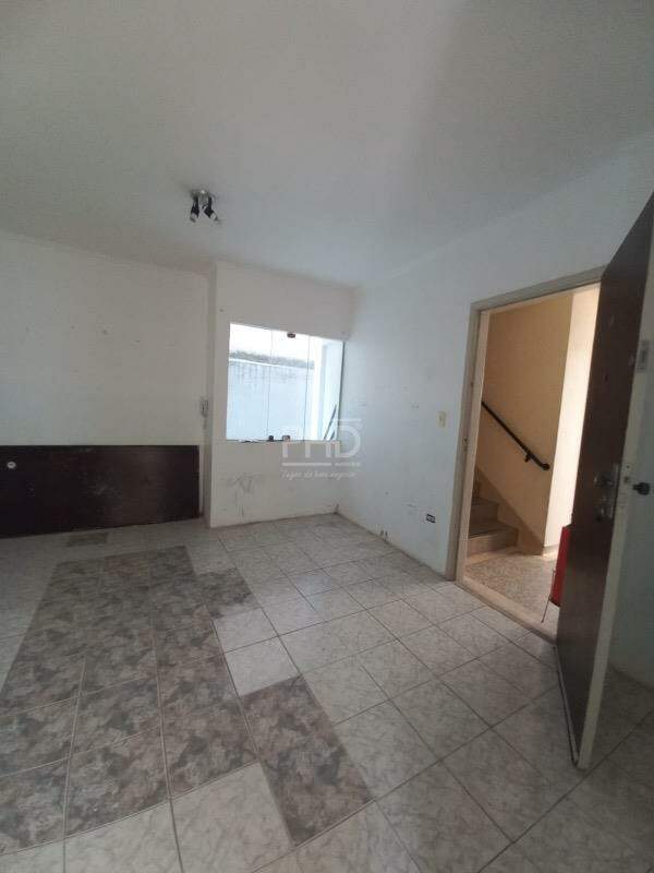 Apartamento à venda com 3 quartos, 95m² - Foto 2