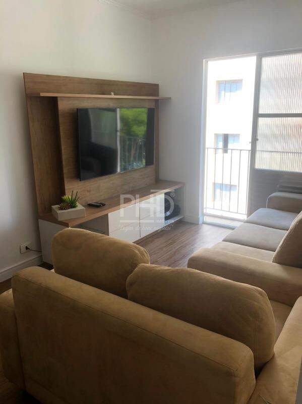 Apartamento à venda com 2 quartos, 68m² - Foto 1