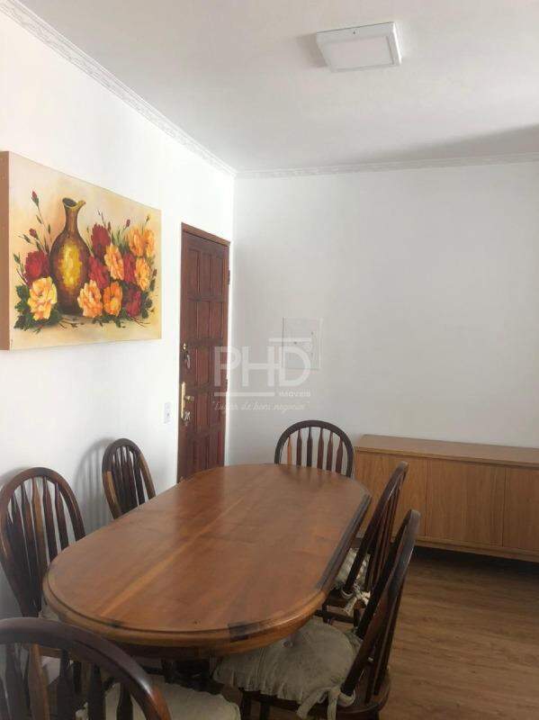 Apartamento à venda com 2 quartos, 68m² - Foto 3