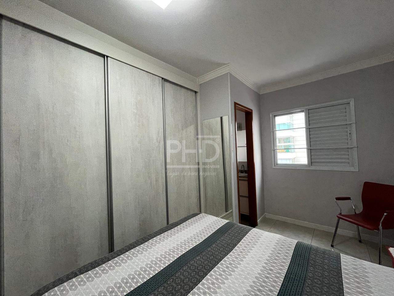 Apartamento à venda com 2 quartos, 70m² - Foto 13