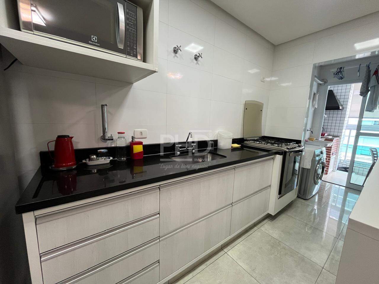 Apartamento à venda com 2 quartos, 70m² - Foto 8