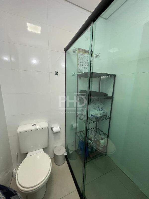 Apartamento à venda com 2 quartos, 70m² - Foto 18