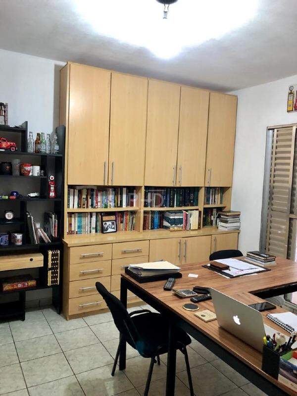 Casa para alugar com 3 quartos, 5m² - Foto 2