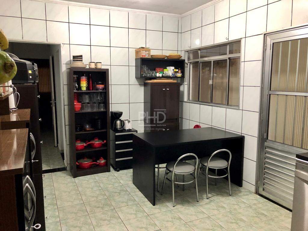 Casa para alugar com 3 quartos, 5m² - Foto 10