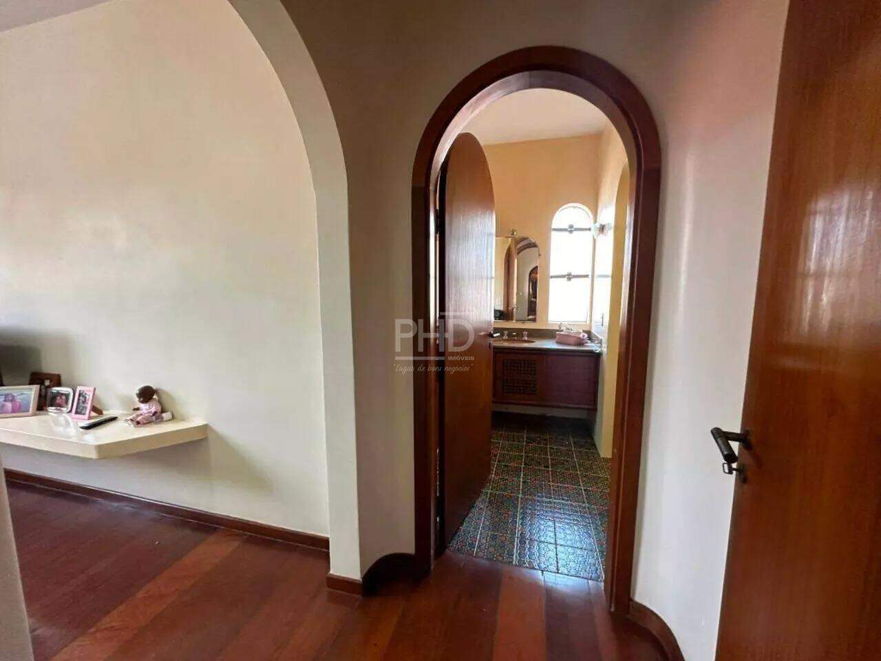 Sobrado à venda com 4 quartos, 594m² - Foto 31