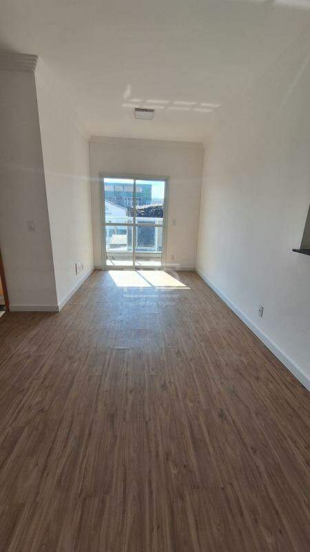 Apartamento para alugar com 2 quartos, 55m² - Foto 3