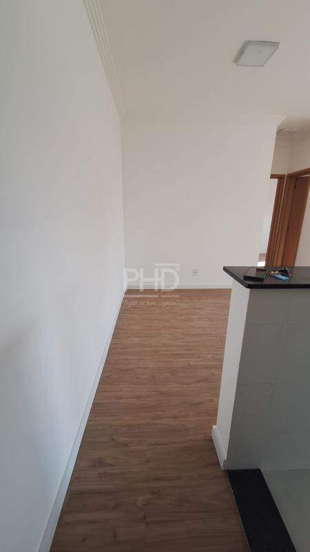 Apartamento para alugar com 2 quartos, 55m² - Foto 7