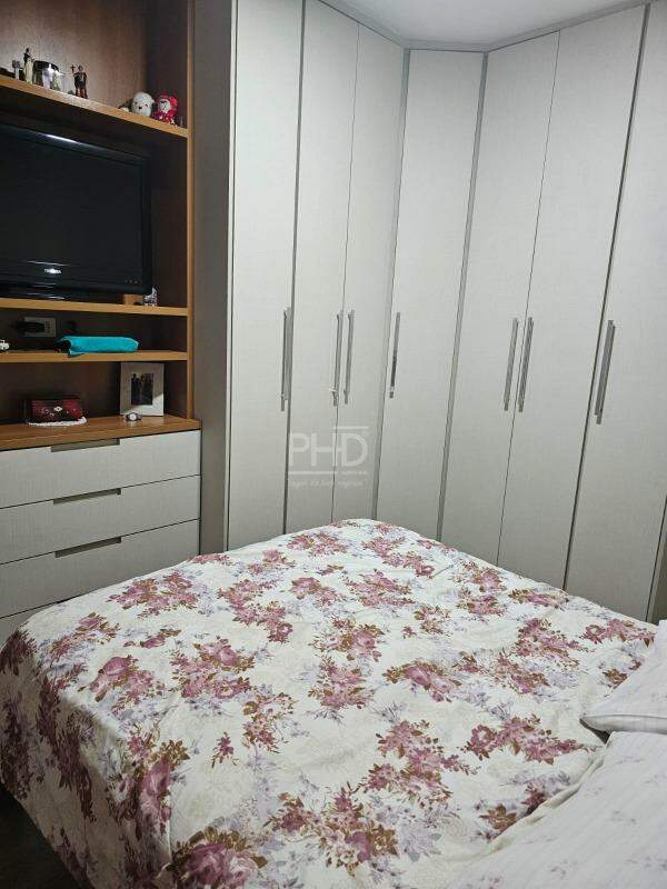 Apartamento à venda com 2 quartos, 70m² - Foto 12