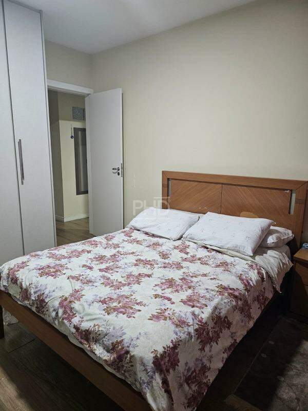 Apartamento à venda com 2 quartos, 70m² - Foto 9