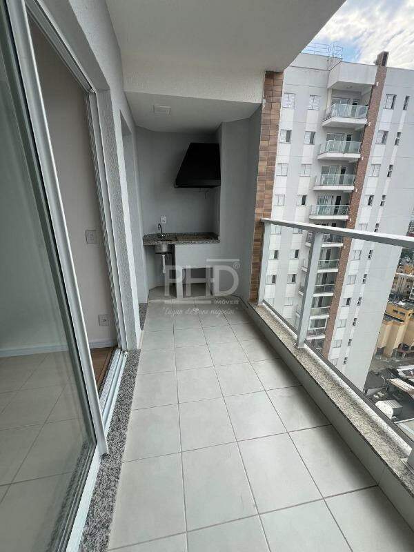 Apartamento à venda com 2 quartos, 63m² - Foto 1