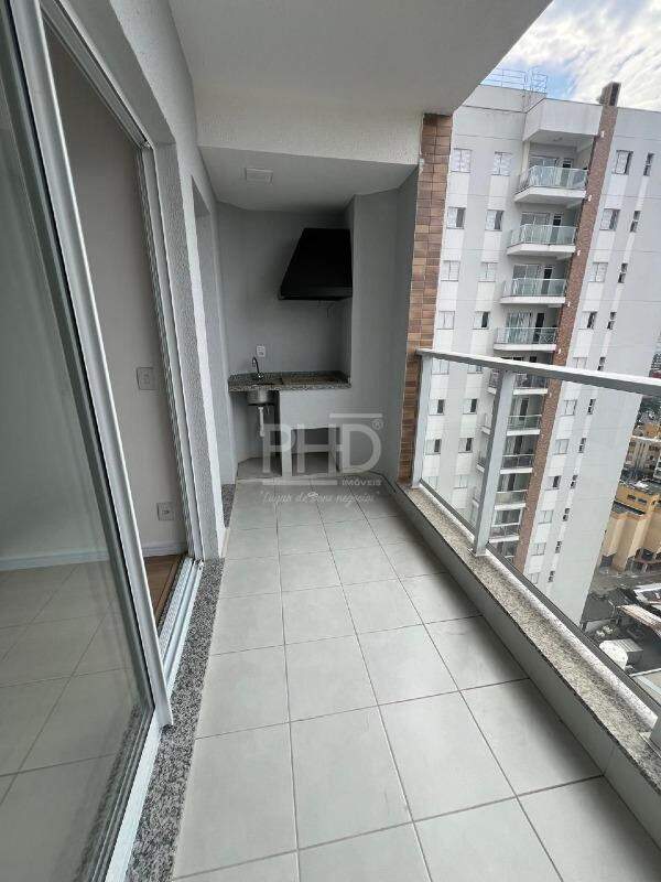 Apartamento à venda com 2 quartos, 63m² - Foto 4