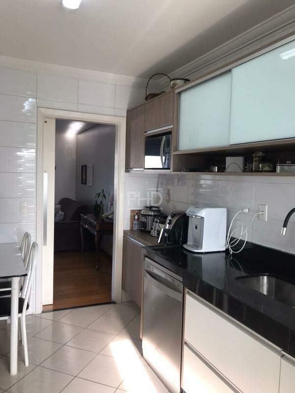 Apartamento à venda com 3 quartos, 97m² - Foto 8