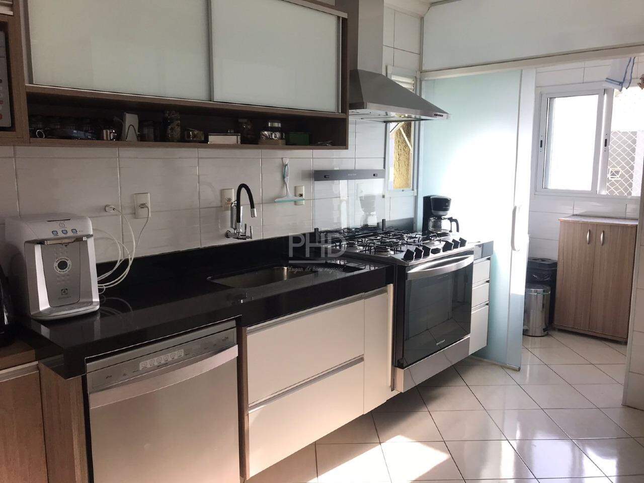 Apartamento à venda com 3 quartos, 97m² - Foto 6