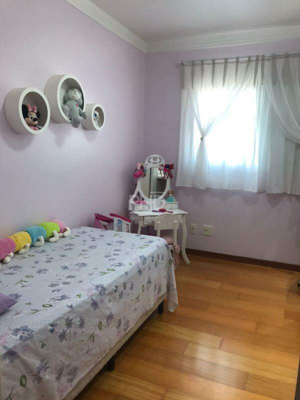 Apartamento à venda com 3 quartos, 97m² - Foto 18