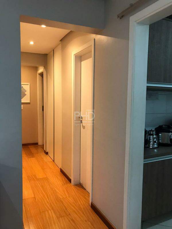 Apartamento à venda com 3 quartos, 97m² - Foto 4