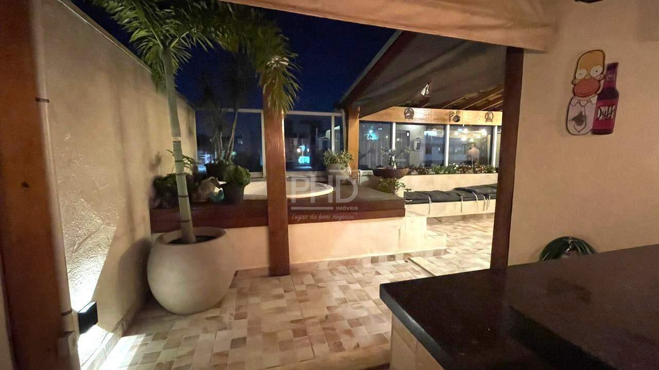 Cobertura à venda com 4 quartos, 194m² - Foto 4