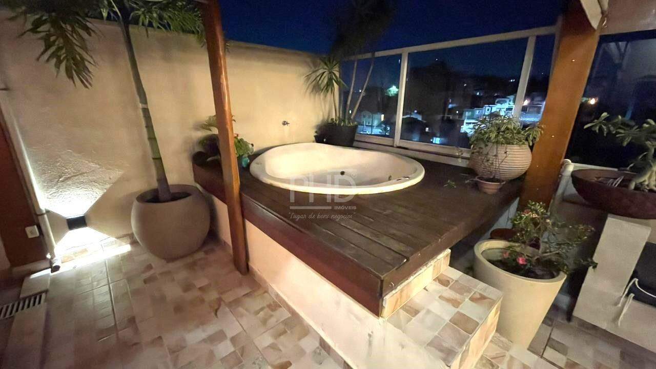 Cobertura à venda com 4 quartos, 194m² - Foto 3