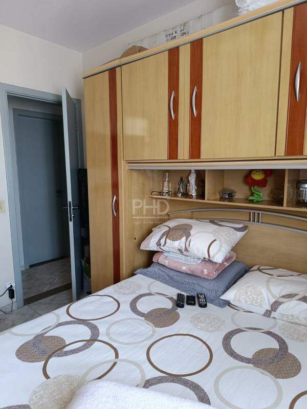 Apartamento para alugar com 3 quartos, 80m² - Foto 10