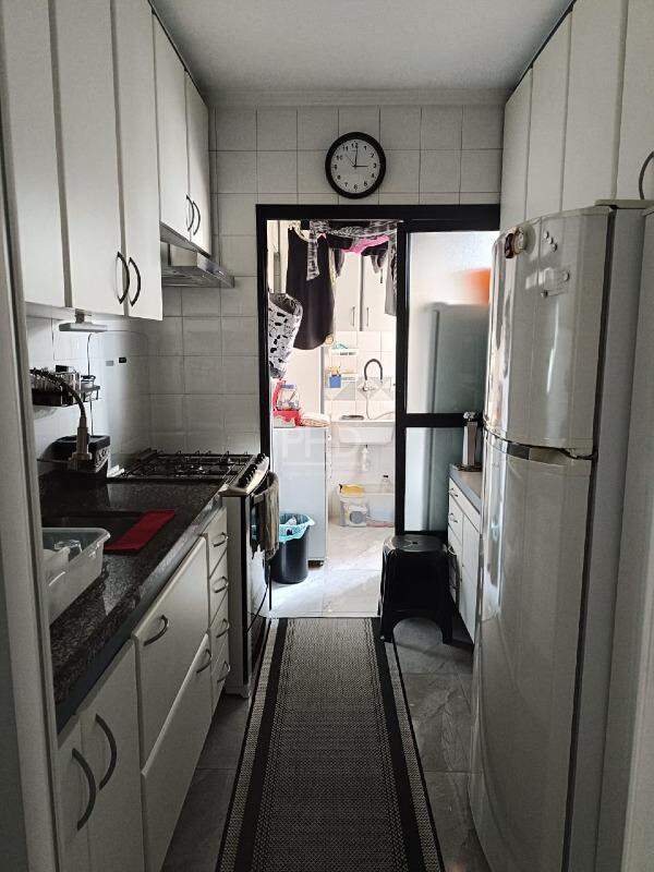 Apartamento para alugar com 3 quartos, 80m² - Foto 7