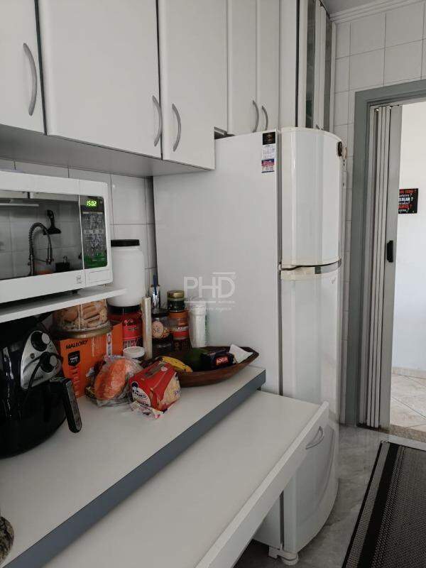 Apartamento para alugar com 3 quartos, 80m² - Foto 9