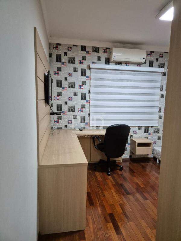 Sobrado à venda com 3 quartos, 300m² - Foto 15